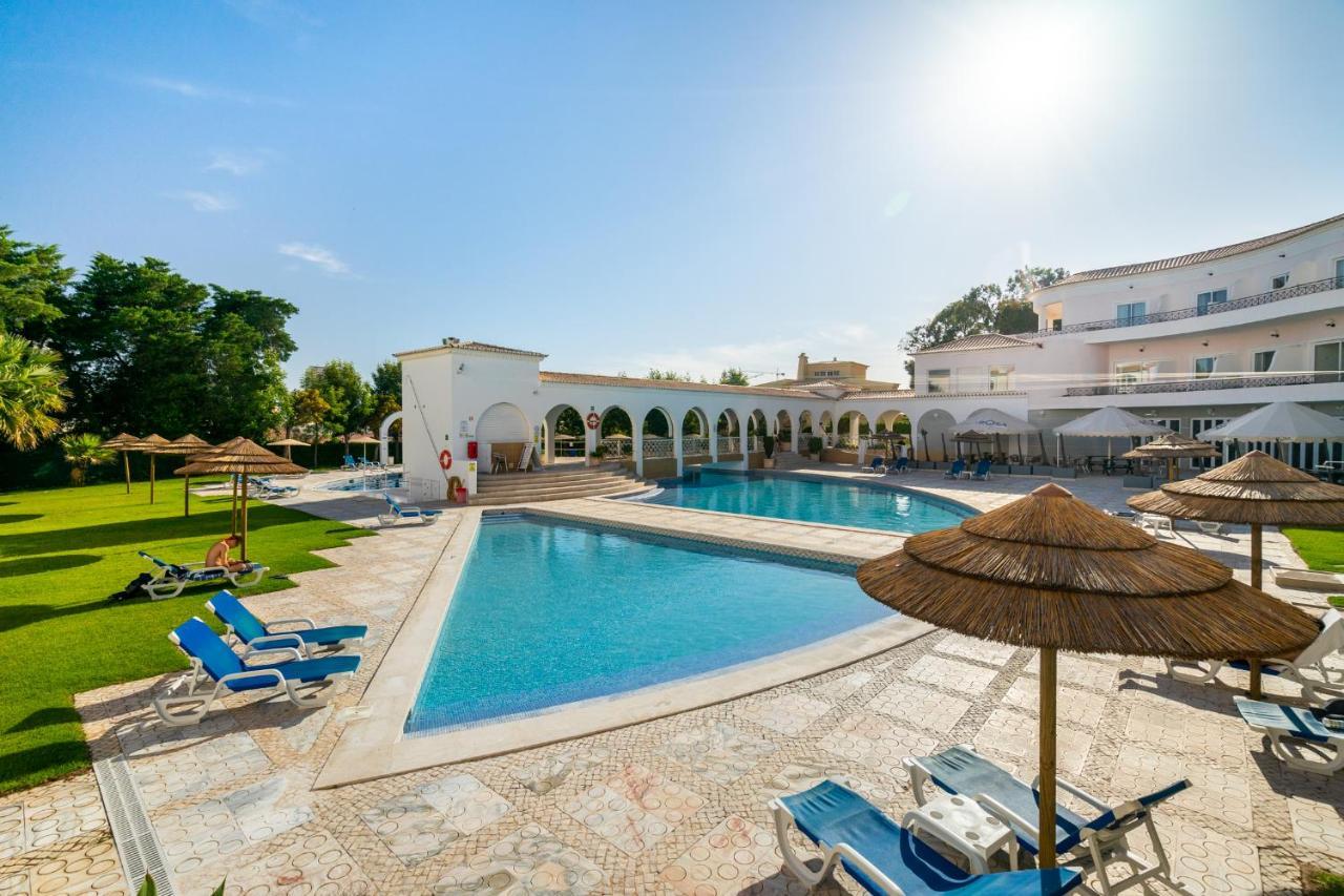 Praia Da Rocha, Vila Rosa, T1, Piscinas, Parqueamento E Internet By Ig Портиман Екстериор снимка