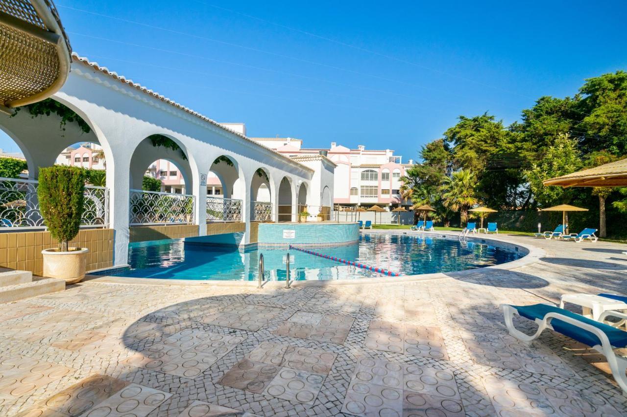 Praia Da Rocha, Vila Rosa, T1, Piscinas, Parqueamento E Internet By Ig Портиман Екстериор снимка