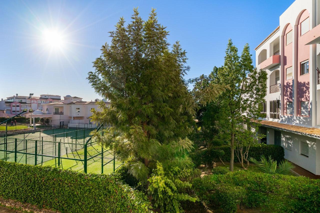Praia Da Rocha, Vila Rosa, T1, Piscinas, Parqueamento E Internet By Ig Портиман Екстериор снимка